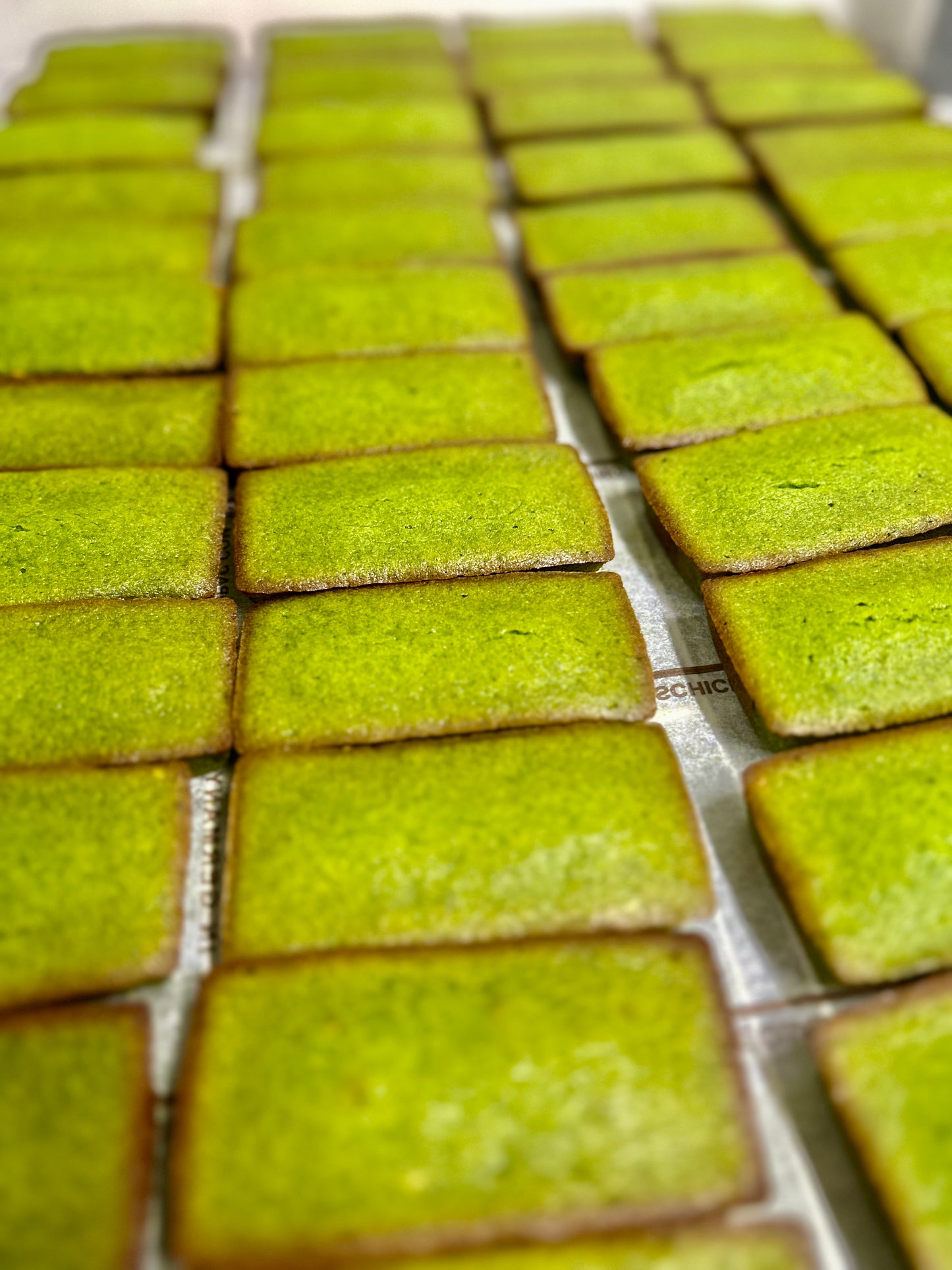 クリームチーズのフィナンシェと土山お抹茶のクリームチーズフィナンシェ各4個　ギフトボックス入り