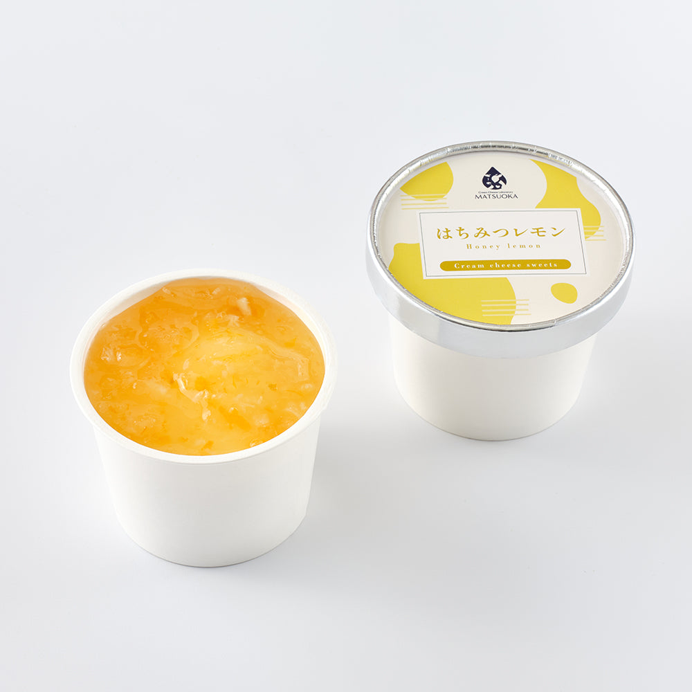 クリームチーズのスコーン2個　レアチーズ4種　（プレーン、土山お抹茶、よつぼしイチゴ、はちみつレモン）ギフトボックス入り